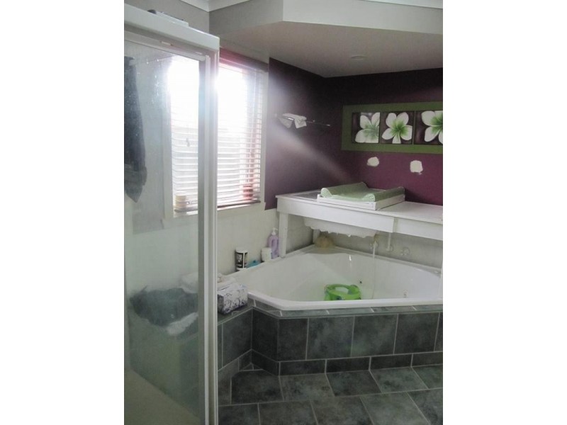 4 Dianne Court, Lalor VIC 3075