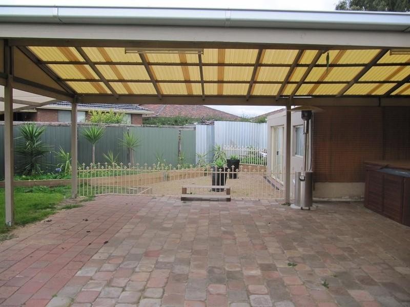 4 Dianne Court, Lalor VIC 3075