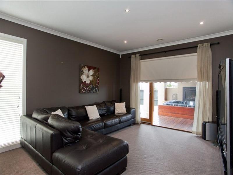 2 Waterview Drive, Mernda VIC 3754