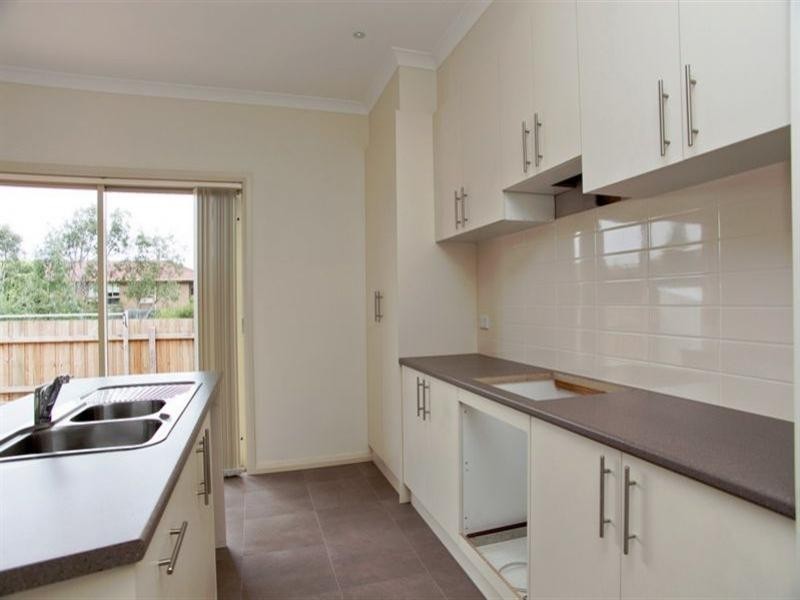 1/5 Capri Court, Reservoir VIC 3073