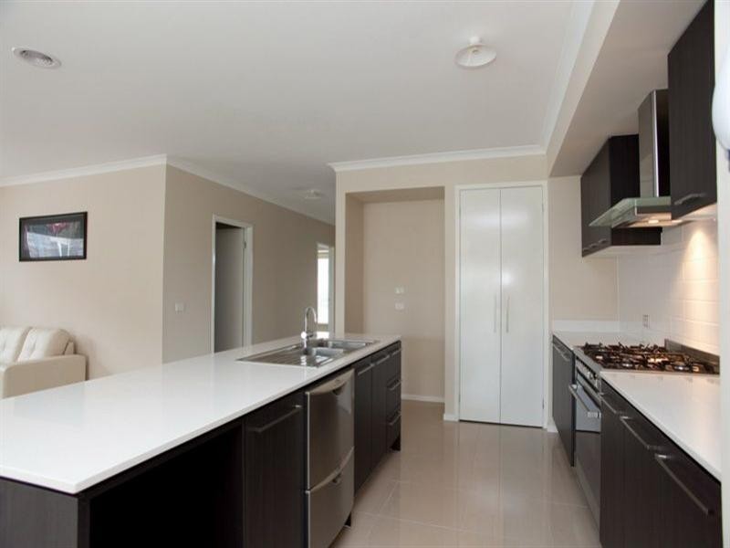 35 Greenfields Drive, Epping VIC 3076