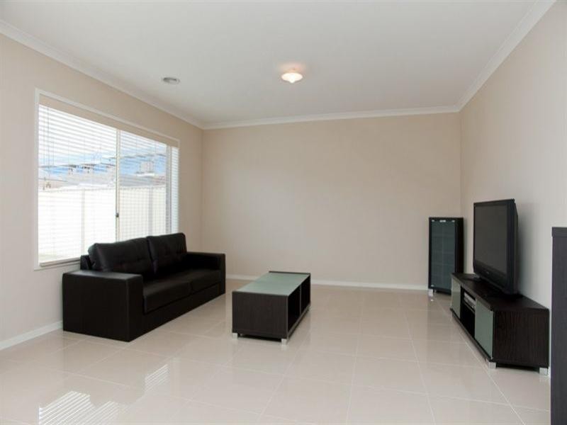 35 Greenfields Drive, Epping VIC 3076