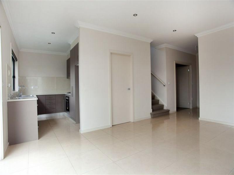 2/7 Old Plenty Road, South Morang VIC 3752