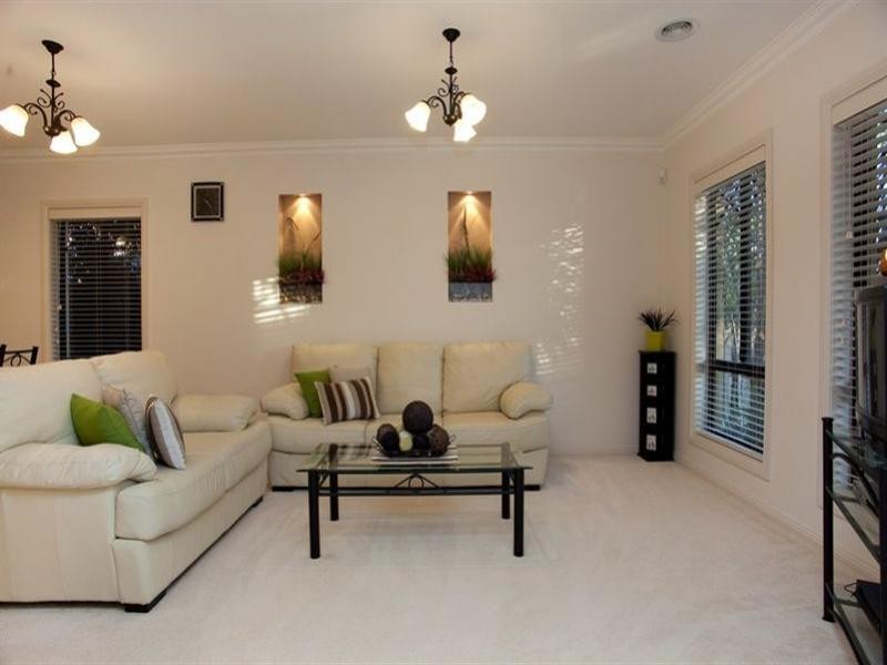 13 Junor Court, South Morang VIC 3752