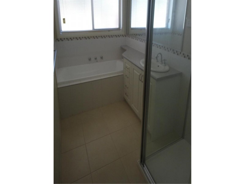 1 Jindabyne Avenue, South Morang VIC 3752