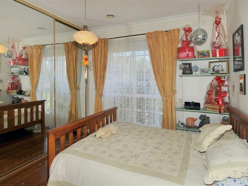 39 Taylor Avenue, Reservoir VIC 3073