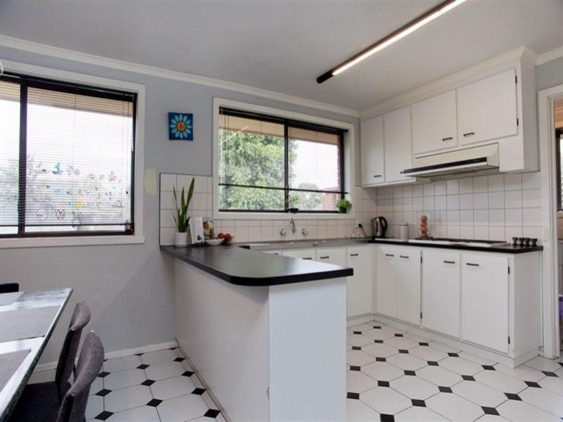 10 Hargrave Court, Mill Park VIC 3082