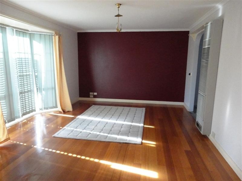 2/62 Golflinks Drive, Mill Park VIC 3082