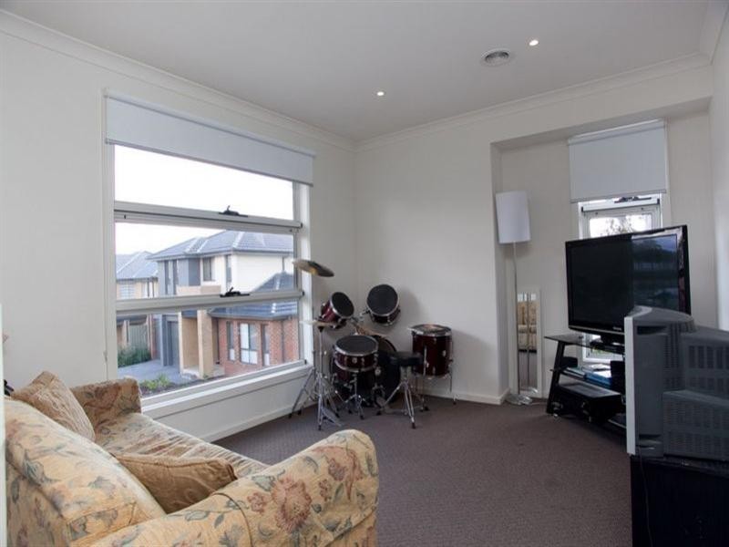 30 Cascade Crescent, Epping VIC 3076