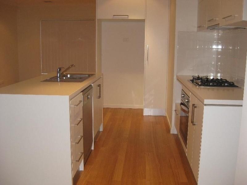 7/16 Young Street, Epping VIC 3076