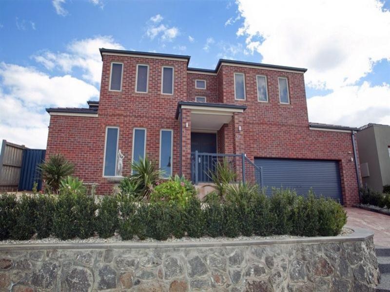 17 Mountain Way, Doreen VIC 3754