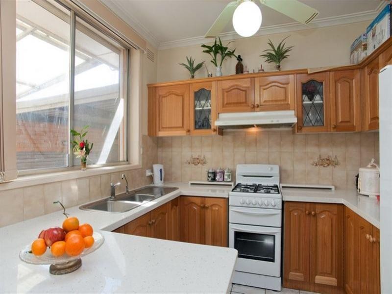 43 Huskisson Avenue, Lalor VIC 3075