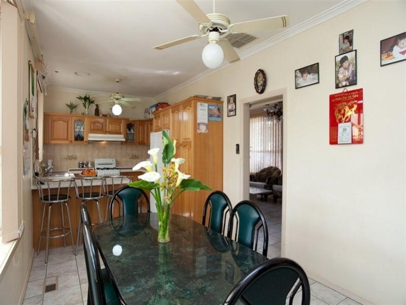 43 Huskisson Avenue, Lalor VIC 3075