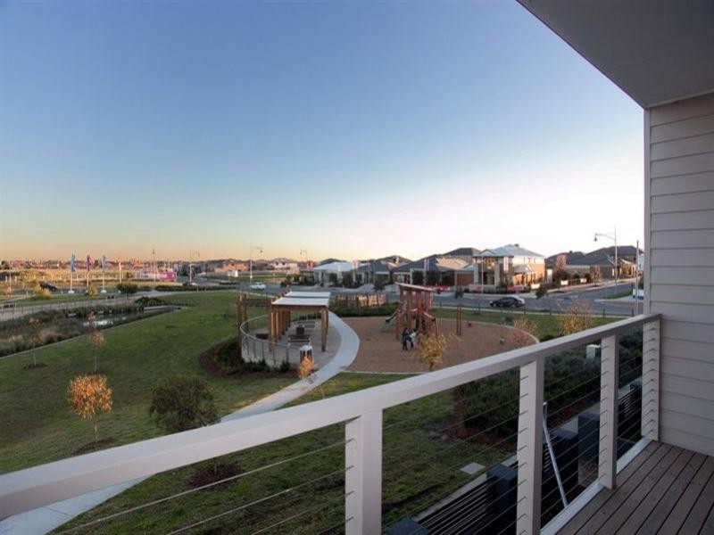 13 Carlow Walk, Lalor VIC 3075