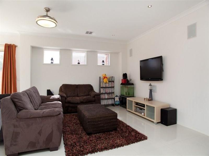 38 Great Brome Avenue, Epping VIC 3076