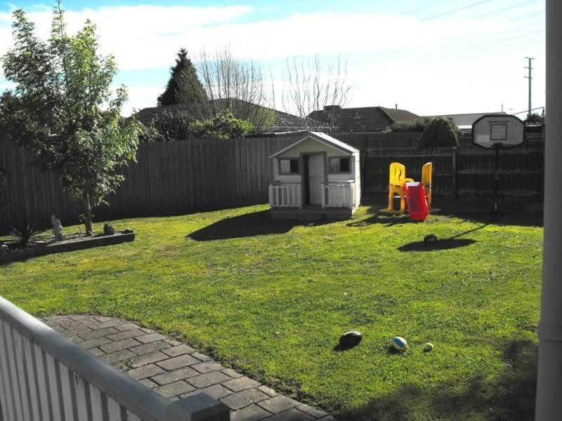 3 Newcombe Court, Mill Park VIC 3082