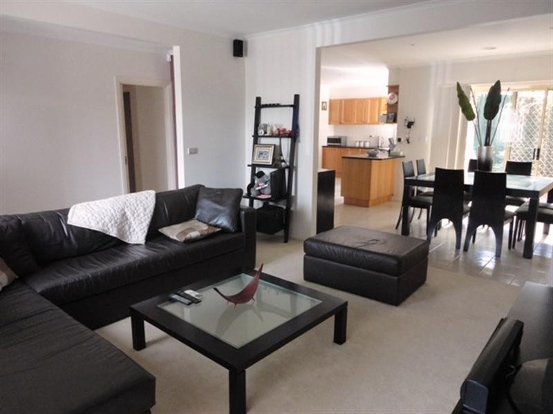 4 Sauvage Way, South Morang VIC 3752