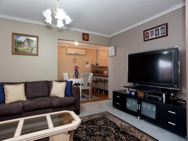 2 Magnolia Court, Lalor VIC 3075