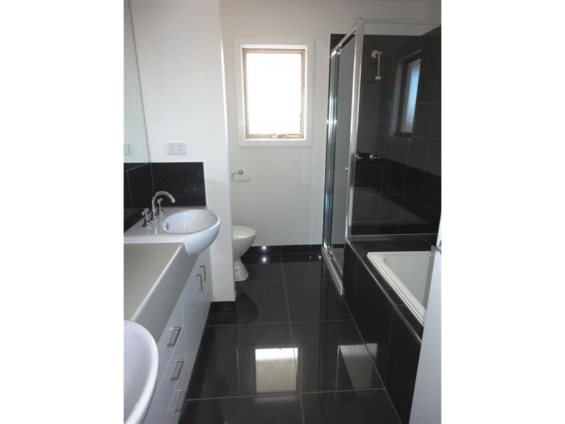 6 Saint Nikola Terrace, Lalor VIC 3075