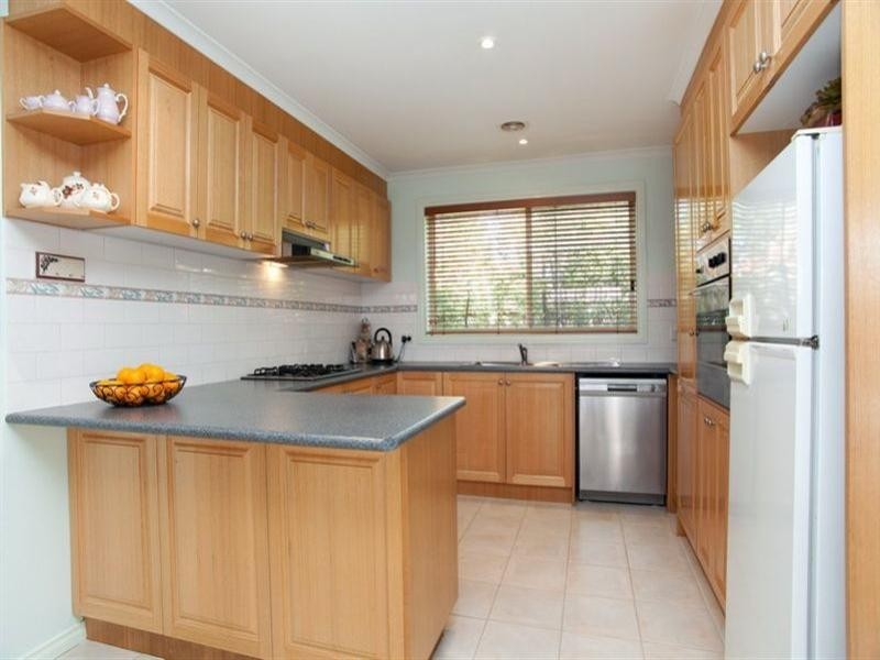 37 St Claire Avenue, South Morang VIC 3752