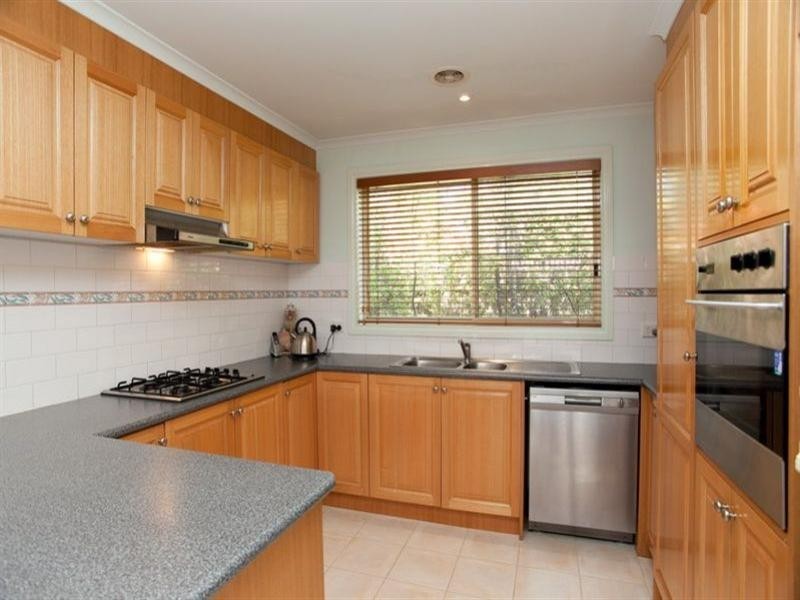 37 St Claire Avenue, South Morang VIC 3752