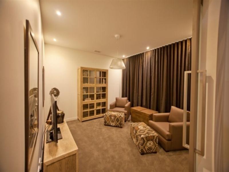 8 Fulham Way, Epping VIC 3076