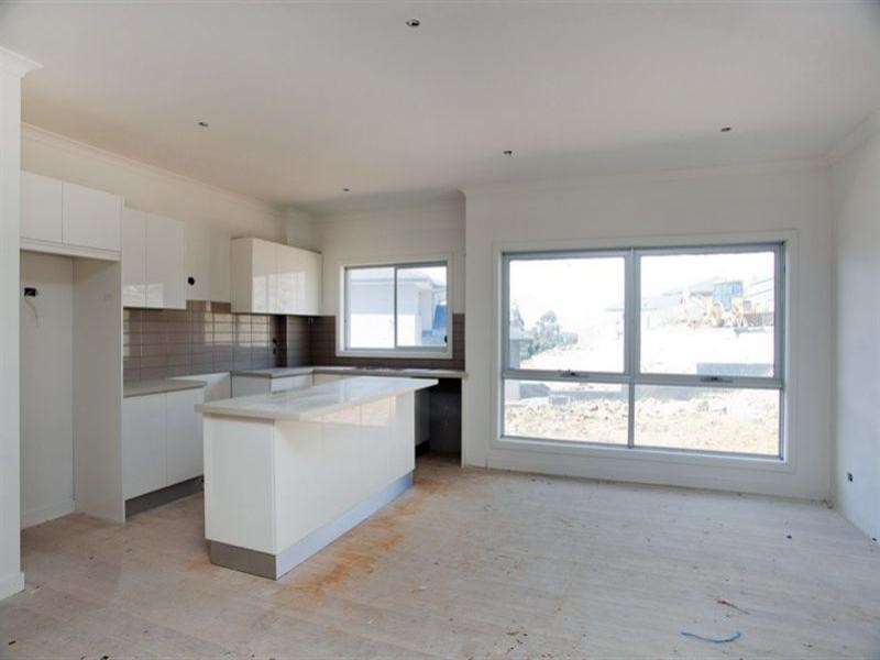 4 Foxtail Terrace, South Morang VIC 3752