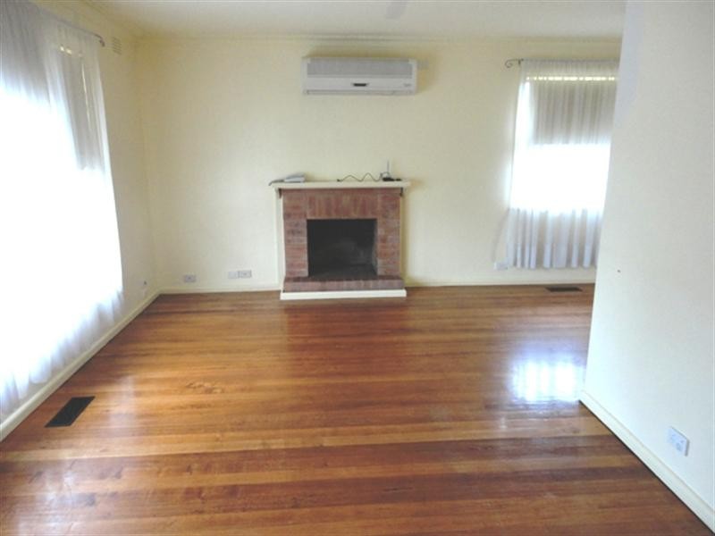 11 Wilgah Street, Thomastown VIC 3074