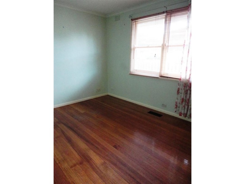 11 Wilgah Street, Thomastown VIC 3074