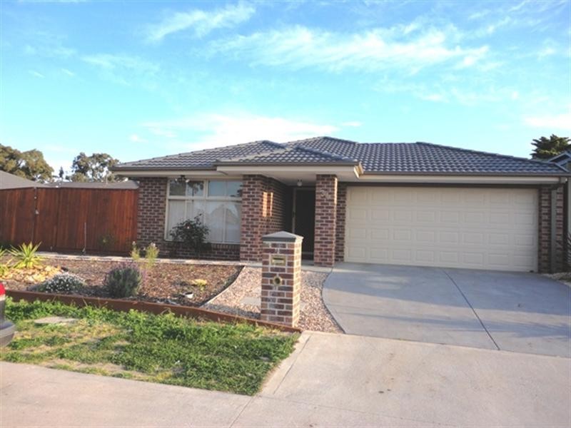 34 Tuross Crescent, South Morang VIC 3752