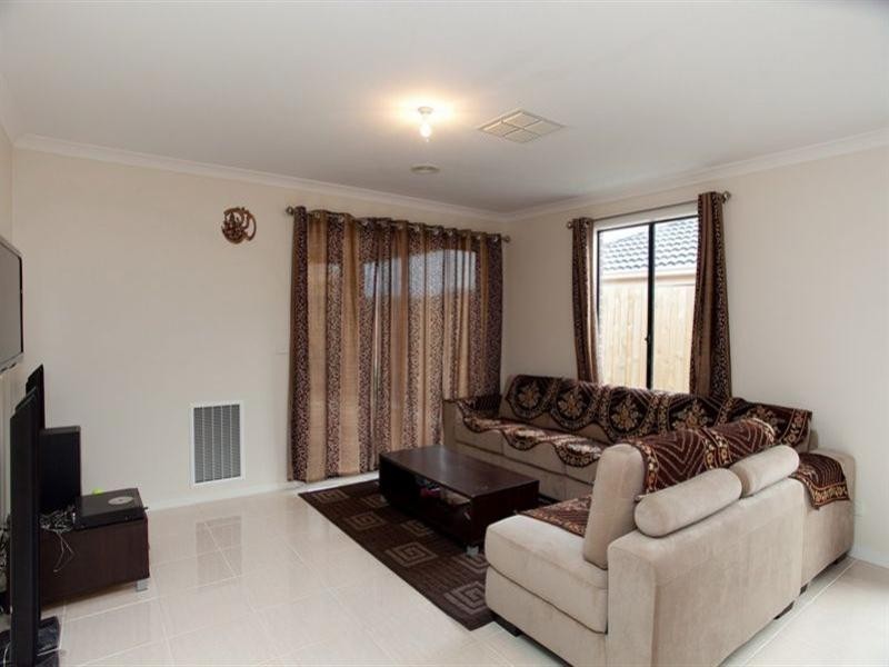 54 Manley Street, Epping VIC 3076