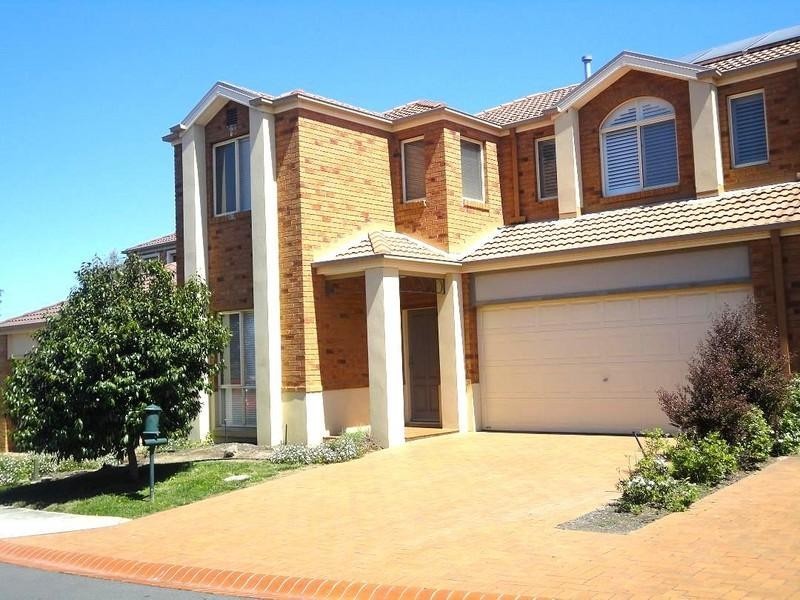 1 Redbark Hill Circuit, South Morang VIC 3752