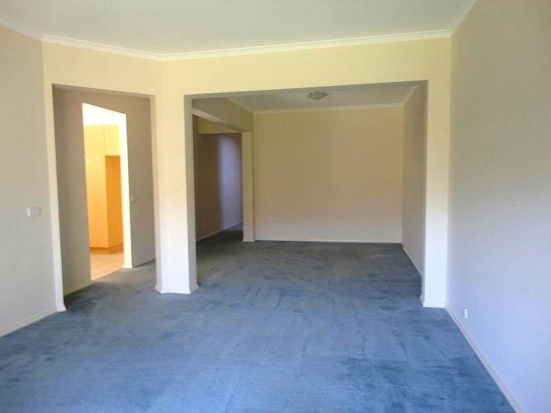 1 Redbark Hill Circuit, South Morang VIC 3752