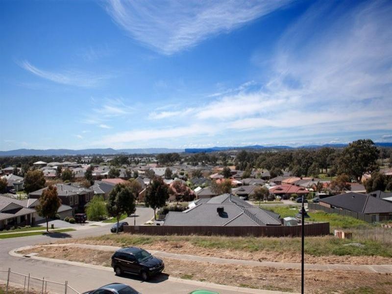 4 Foxtail Terrace, South Morang VIC 3752