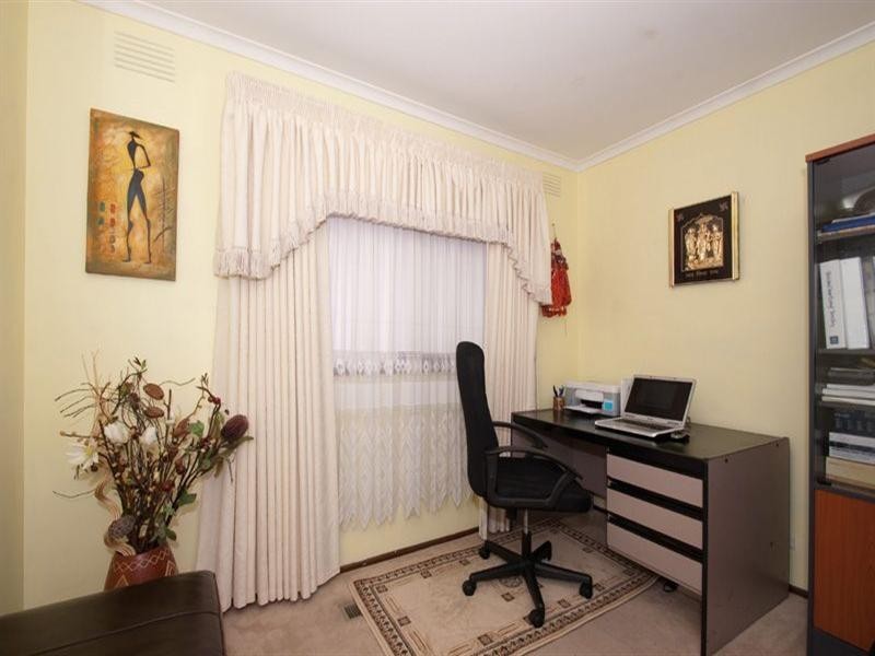 187 Edgars Road, Thomastown VIC 3074