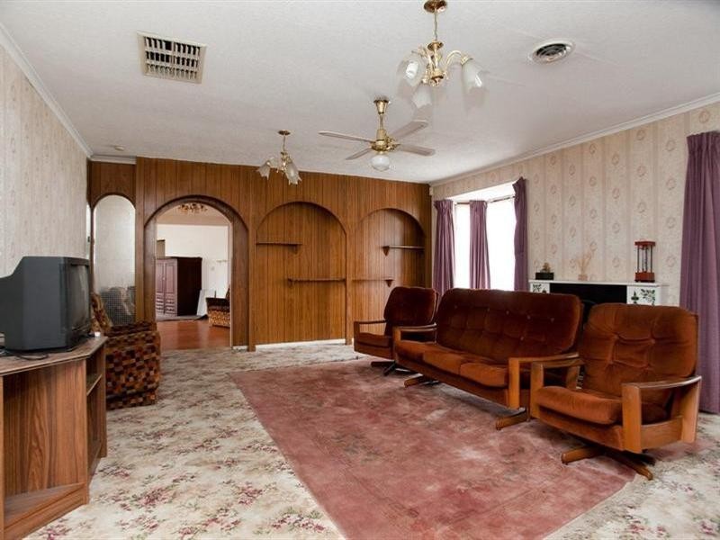 4 Pinewood Drive, Thomastown VIC 3074