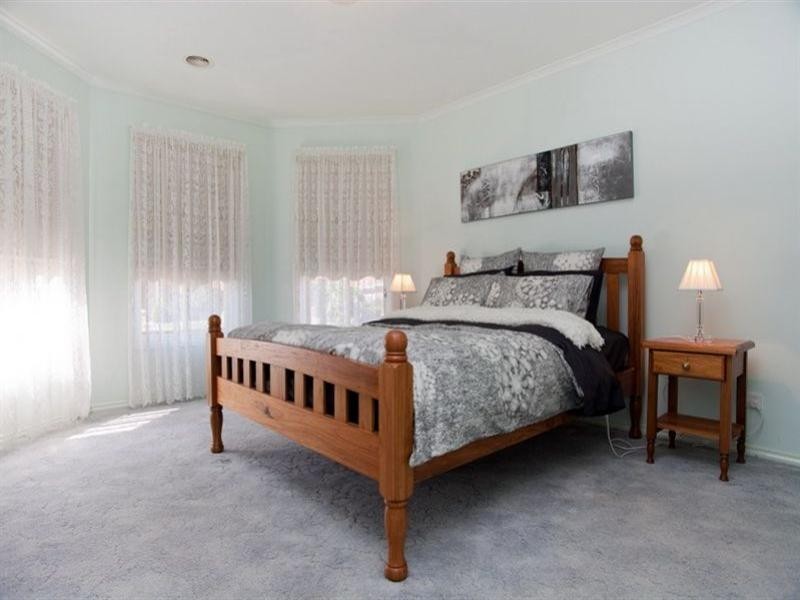 37 St Claire Avenue, South Morang VIC 3752