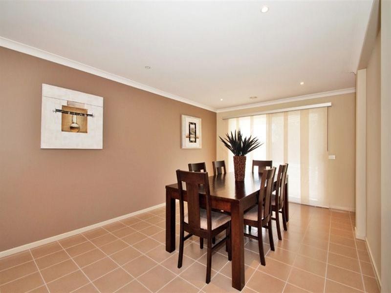 11 Norfolk Avenue, Epping VIC 3076
