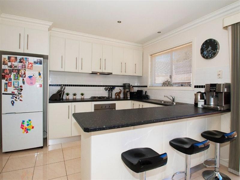 95 Vincent Drive, South Morang VIC 3752