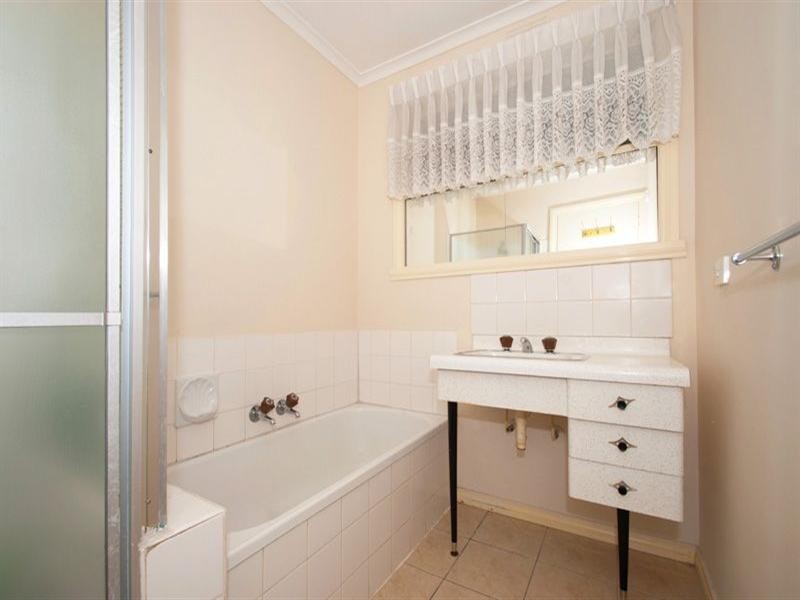 5 Manus Court, Lalor VIC 3075