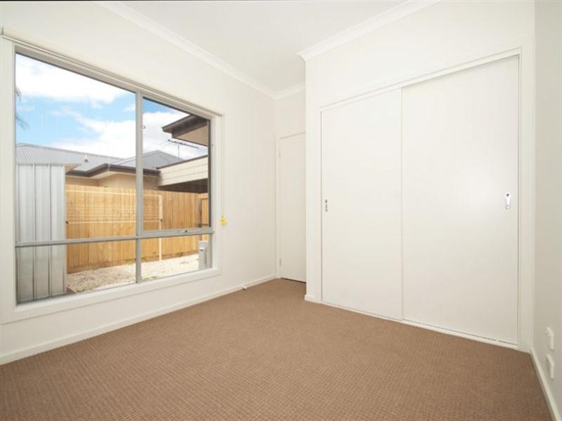 2+3/52 Elder Street, Watsonia VIC 3087