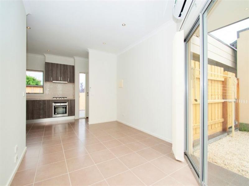 2+3/52 Elder Street, Watsonia VIC 3087