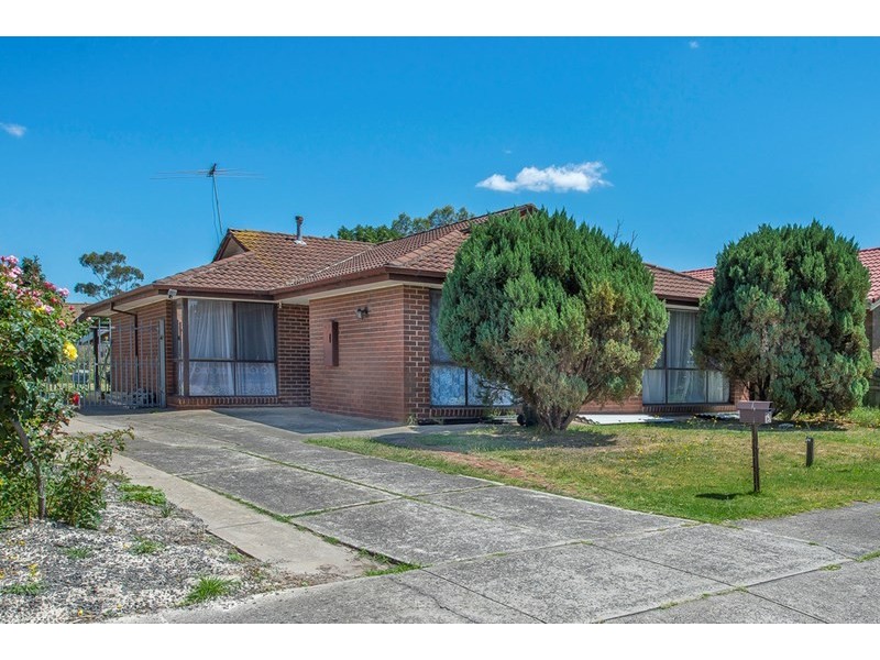 5 Kingston Town Crescent, Mill Park VIC 3082