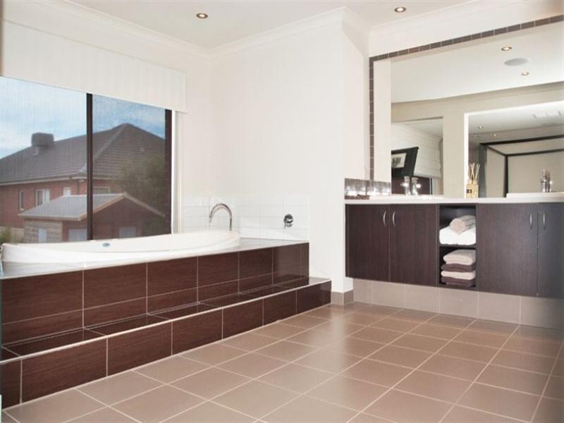 5 Topaz Grove, South Morang VIC 3752
