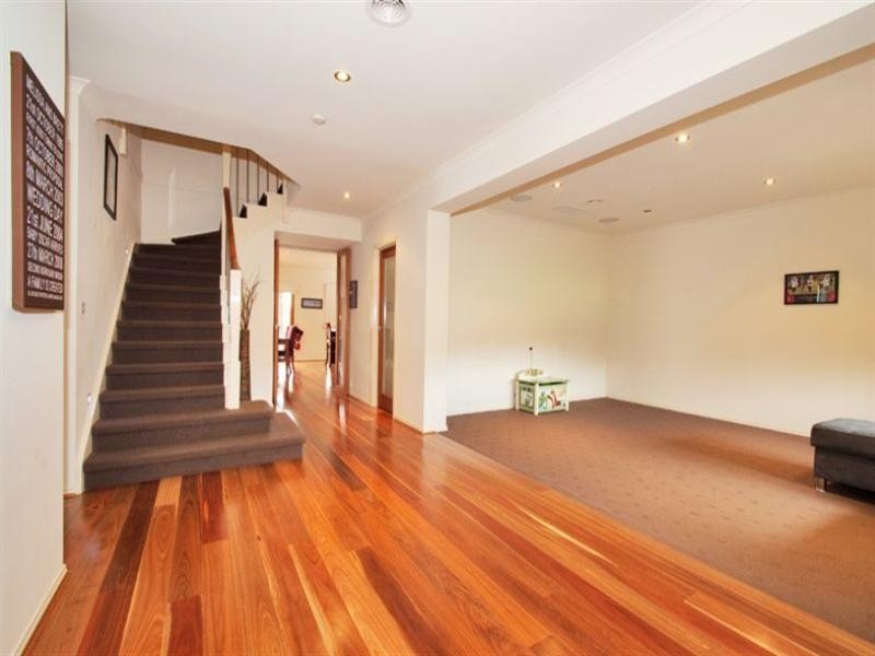 5 Topaz Grove, South Morang VIC 3752