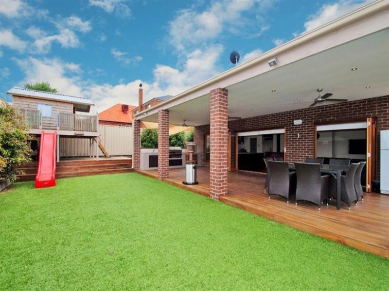 5 Topaz Grove, South Morang VIC 3752