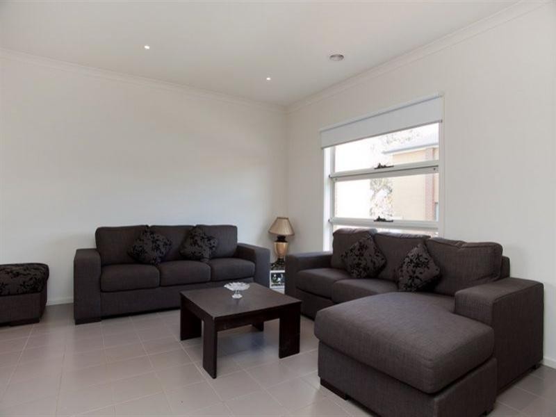 30 Cascade Crescent, Epping VIC 3076