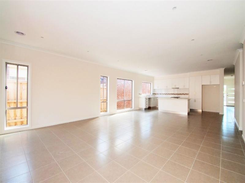 4 Luther Way, Mernda VIC 3754