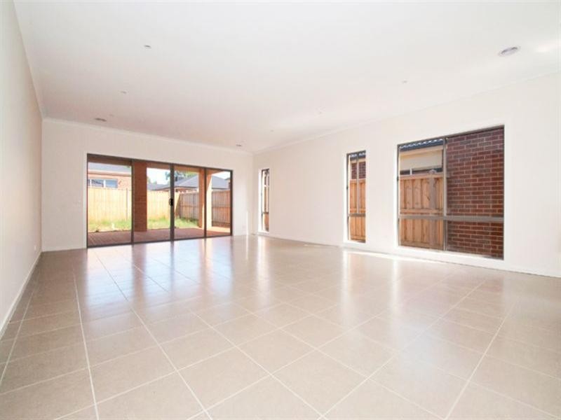 4 Luther Way, Mernda VIC 3754