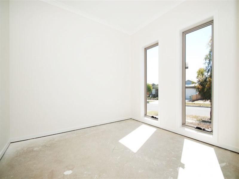 4 Luther Way, Mernda VIC 3754